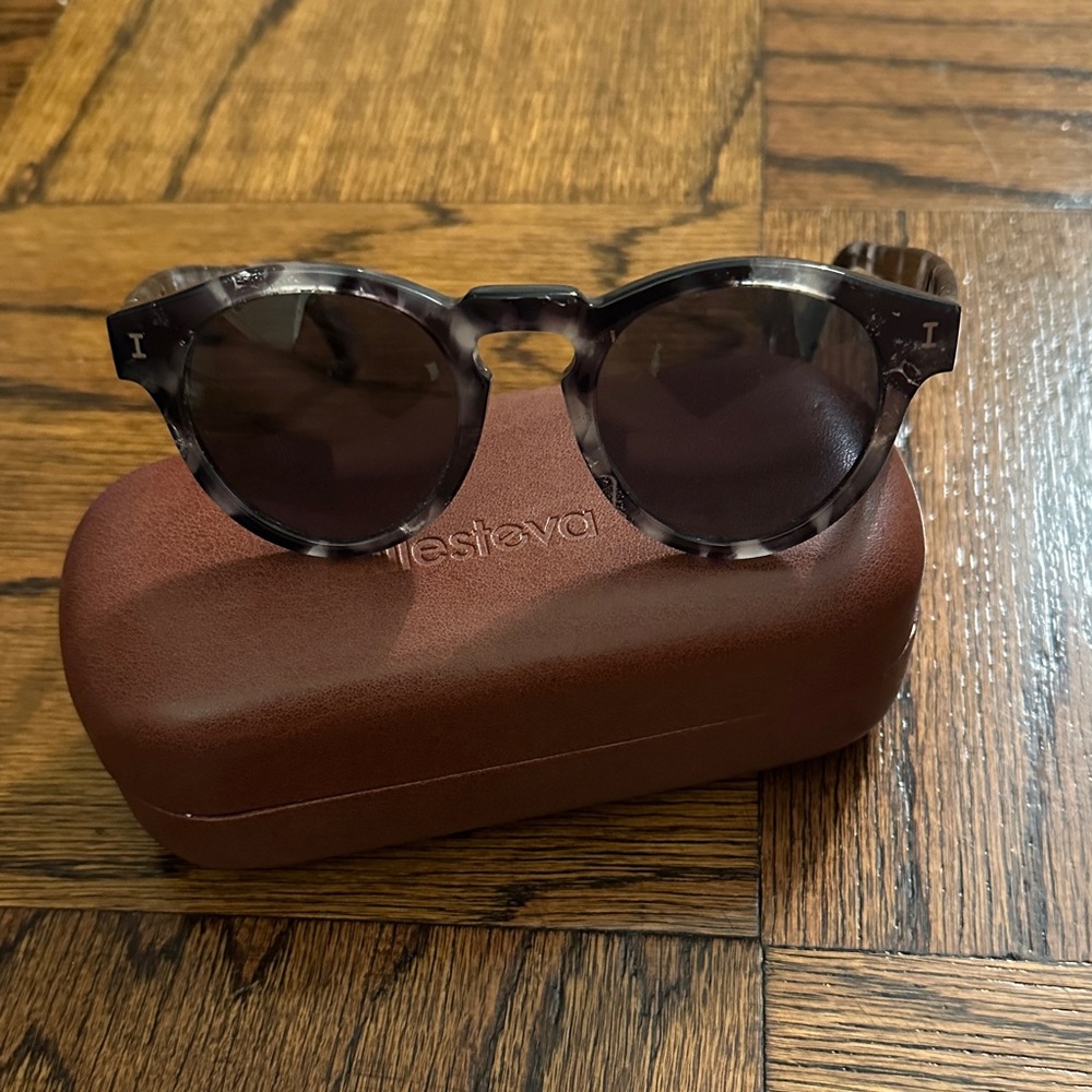 Illesteva Leonard White Tortoise Grey Sunglasses